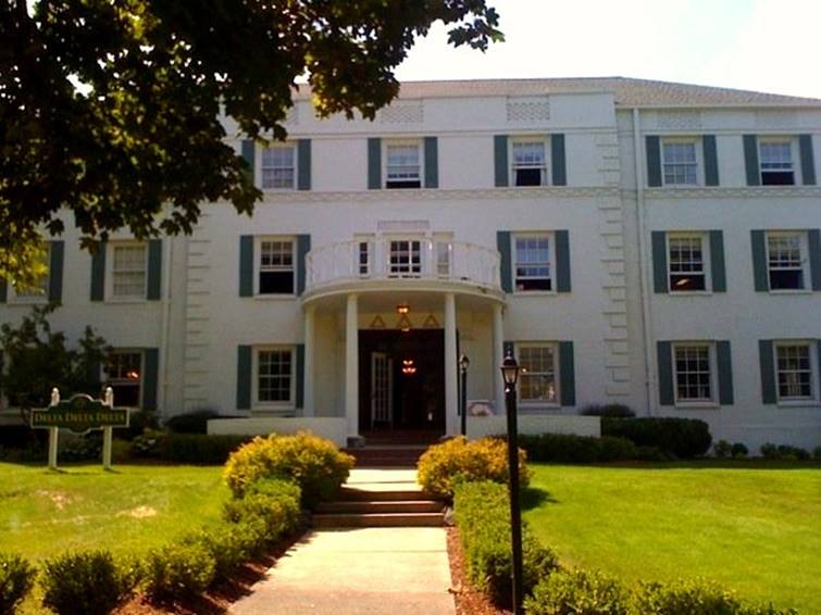 The 10 Best Sorority Houses In America - Fall 2017 - Page 5 - Greekrank